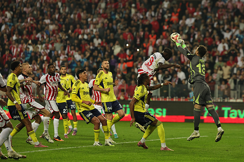 Fenerbahçe Samsunspor ile 0-0 berabere kaldı (DHA)