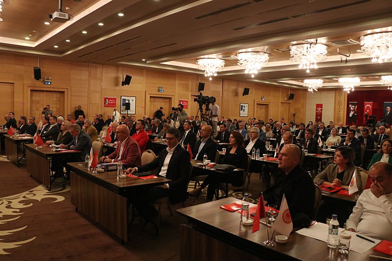 CHP'nin Bolu kampı krizlere sahne oldu (Fotoğraf: İHA)