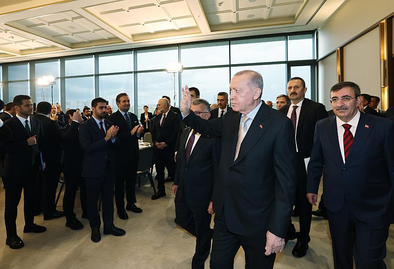 Başkan ve AK Parti Genel Başkanı Recep Tayyip Erdoğan, partisinin genel merkezinde düzenlenen Grup Toplantısı'na katılarak konuşma yaptı.  (AA)