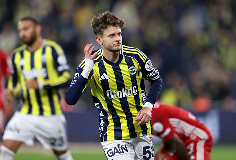 Sebastian Szymanski (AA)