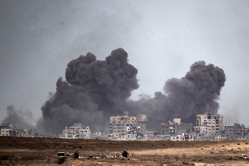 Gazze'de ateşkese rağmen bombardıman, AA