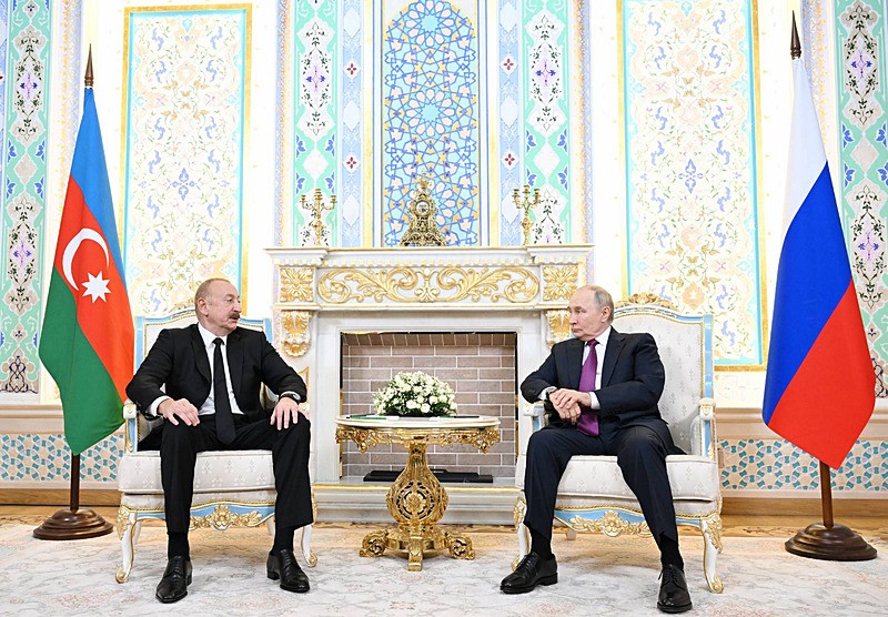 Aliyev ve Putin, AA