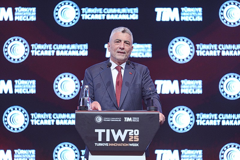 Ticaret Bakanı Ömer Bolat, Haliç Kongre Merkezi'nde Türkiye İhracatçılar Meclisi'nin 11'inci kez düzenlediği Türkiye Innovation Week açılış programına katılarak konuşma yaptı (Fotoğraf: AA) 
