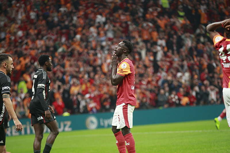 Davinson Sanchez (AA)