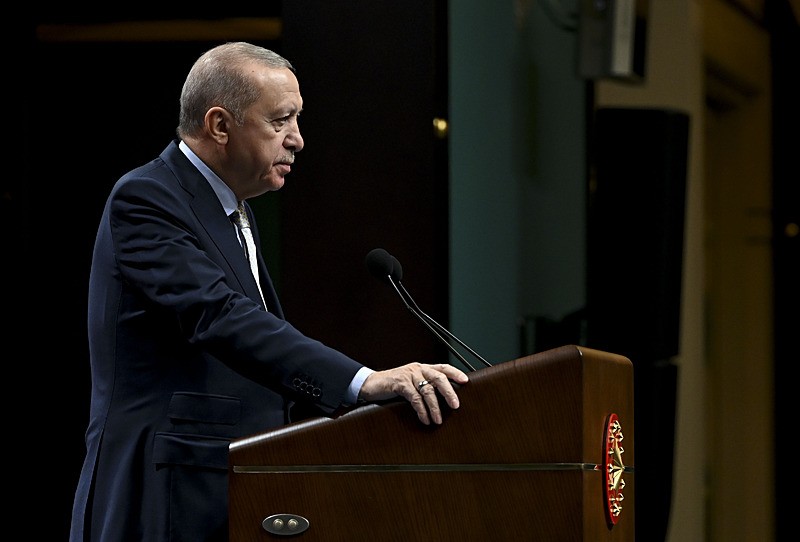 Başkan Erdoğan, Kabine Toplantısı'nın ardından millete seslendi. (AA)