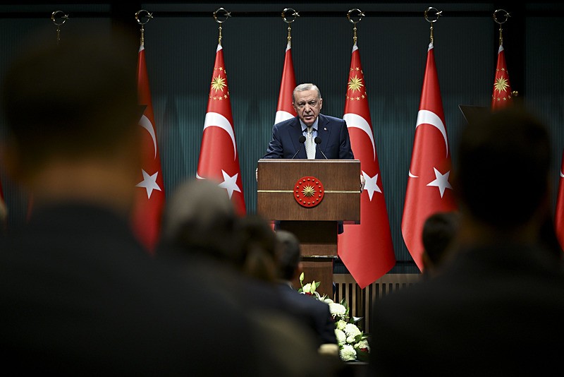 Başkan Erdoğan, Kabine Toplantısı'nın ardından millete seslendi. (AA)