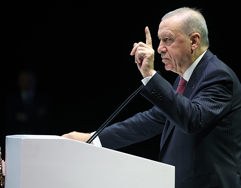 Başkan Erdoğan, Ticaret Bakanlığı'nın ev sahipliğinde, Afrika Birliği koordinasyonunda ve DEİK organizasyonuyla İstanbul Kongre Merkezi'nde düzenlenen Türkiye-Afrika İş ve Ekonomi Forumu'na katıldı (Fotoğraf: AA)