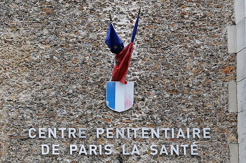 La Sante Hapishanesi, Reuters