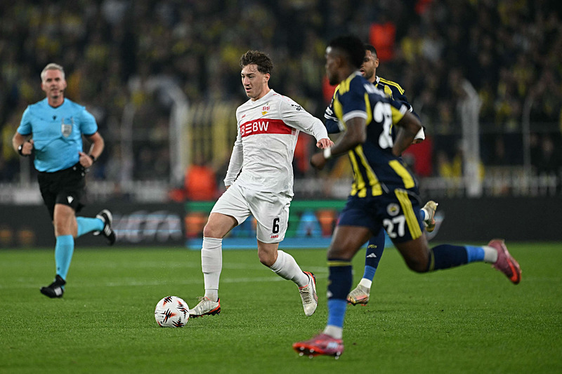Fenerbahçe Kadıköy'de Stuttgart'ı ağırladı (AA)