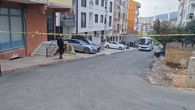 Sancaktepe'de sokakta yürürken saldırıya uğrayan 3 kişi hayatını kaybetti (Fotoğraf: DHA)