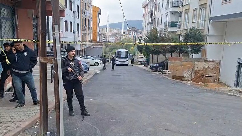 Sancaktepe'de sokakta yürürken saldırıya uğrayan 3 kişi hayatını kaybetti (Fotoğraf: DHA)