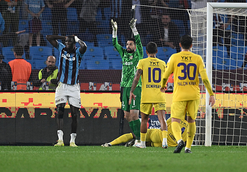 Paul Onuachu'nun sakatlık sonrası verdiği tepki (AA)