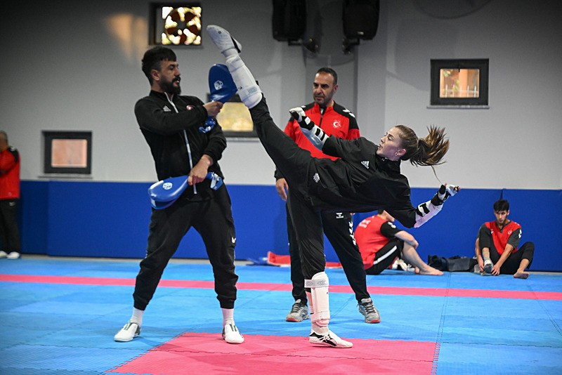 Merve Dinçel Kavurat