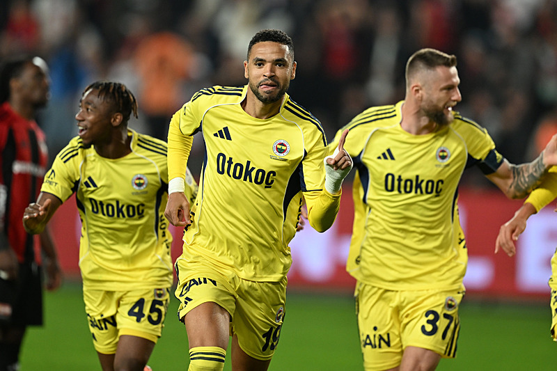 Youssef En-Nesyri (AA)