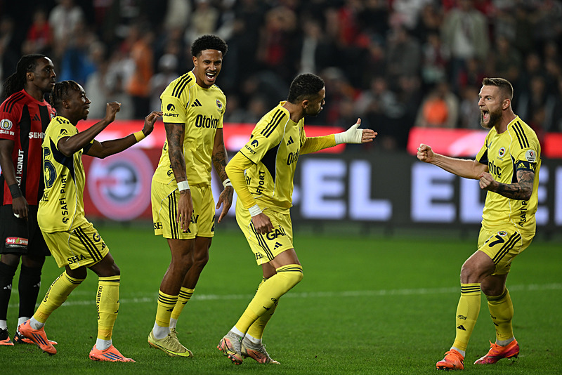 Youssef En-Nesyri (AA)