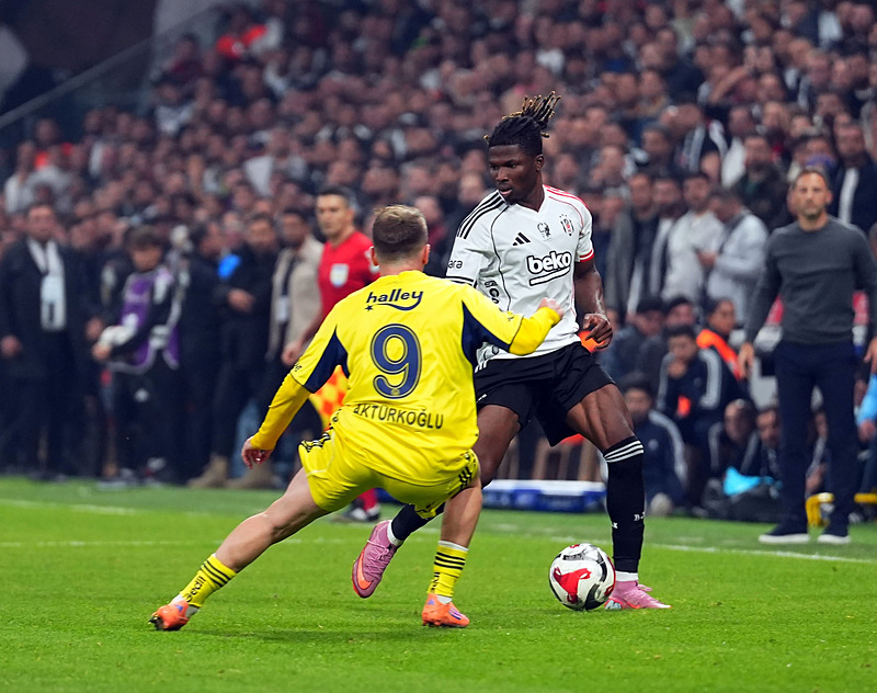 Kerem Aktürkoğlu ve El-Bilal Toure (İHA)