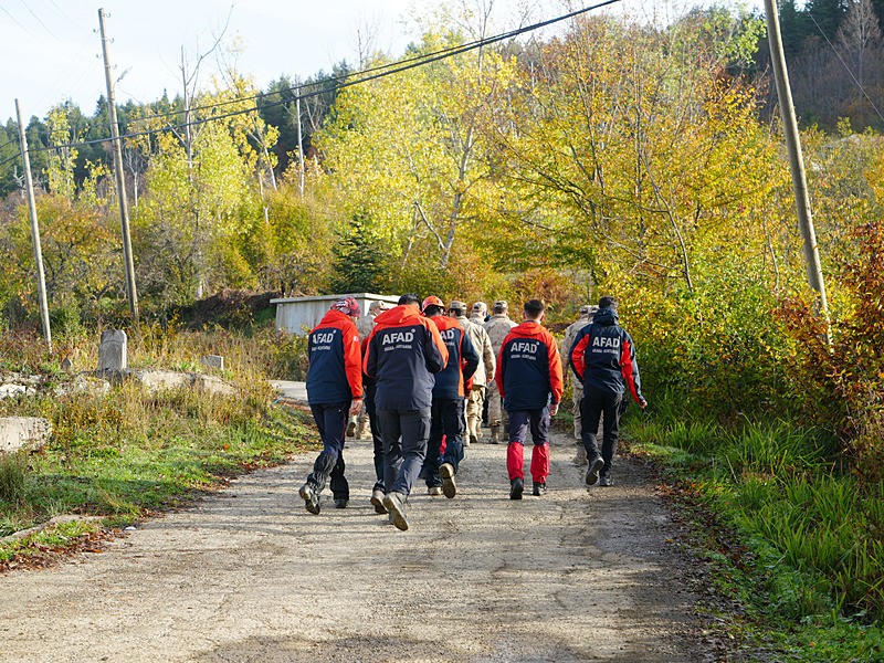 Huriye Helvacı ve oğlu Osman Yaşar Helvacı'yı arama çalışmaları sürüyor (Fotoğraf: İHA)