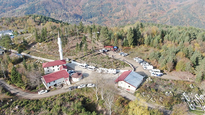 Huriye Helvacı ve oğlu Osman Yaşar Helvacı'yı arama çalışmaları sürüyor (Fotoğraf: İHA)