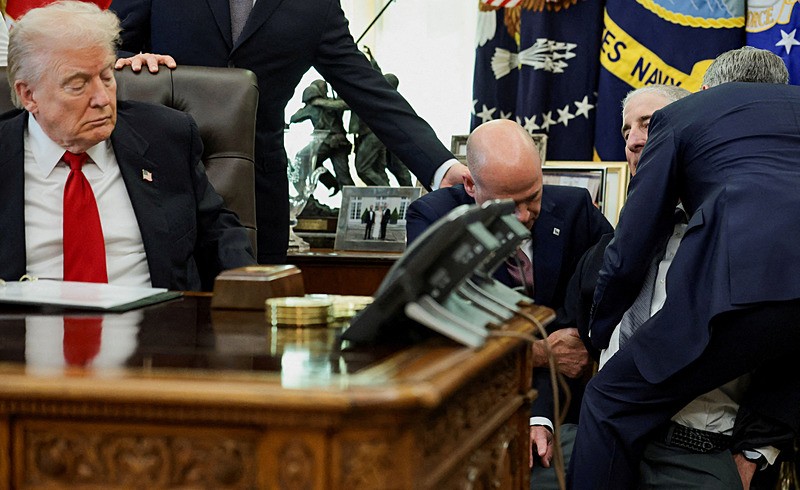 Trump'ın lansmanı karıştı, Reuters