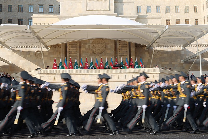 Bakü'de askeri geçit töreni, AA