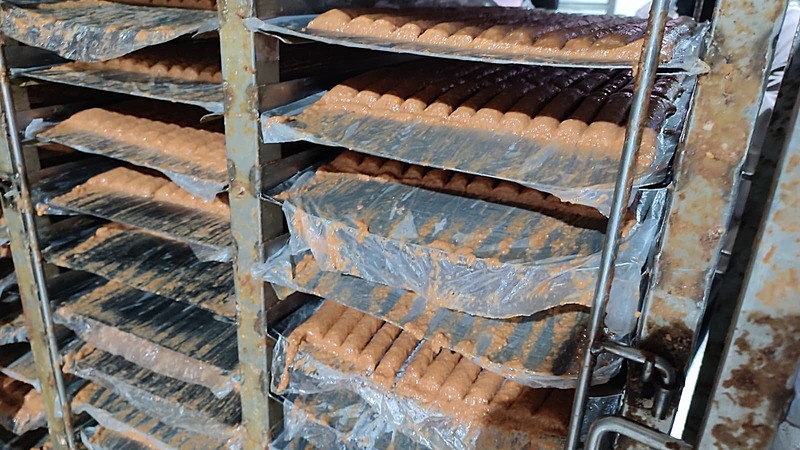 Kemik parçalarını köfte üretiminde kullanmışlar! Taklit ve tağşiş yapan o iş yeri mühürlendi-2