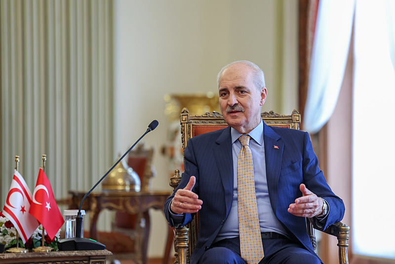 KKTC Cumhurbaşkanı Tufan Erhürman, TBMM Başkanı Kurtulmuş ile görüştü. (AA)