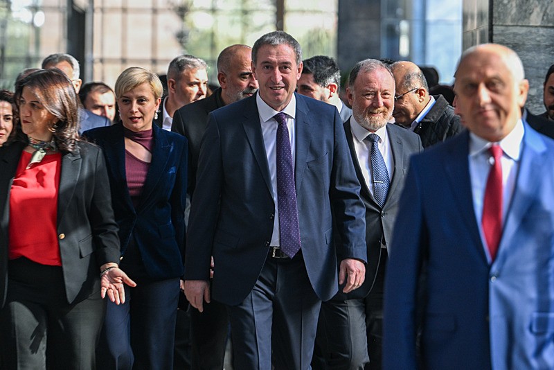 Bahçeli'nin "İmralı'ya giderim" çıkışı sonrası DEM'den ilk açıklama! Bakırhan'dan 5 talep-5