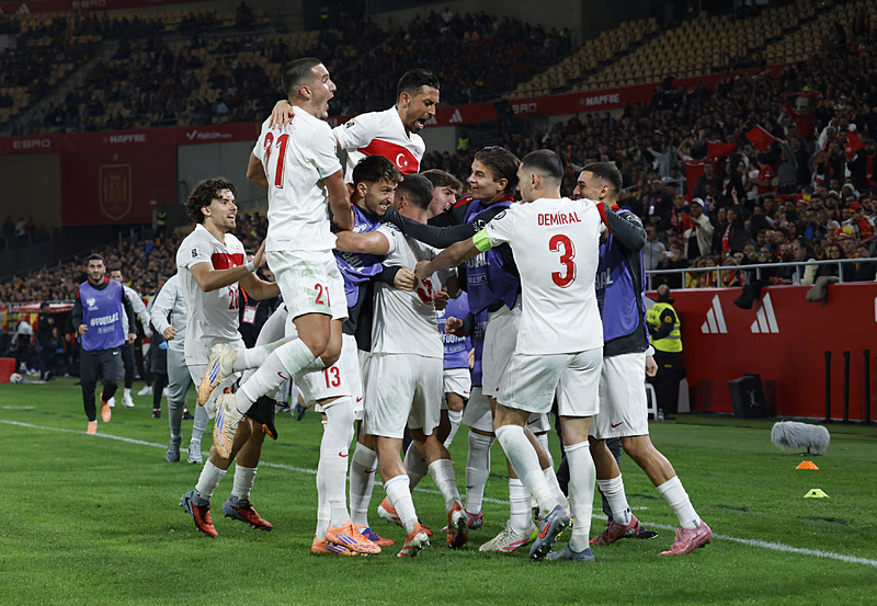 turkiyenin-2026-dunya-kupasi-play-off-turundaki-rakibi-belli-oluyor-1763615580887.jpg Türkiye gruptaki son maçında İspanya ile 2-2 berabere kaldı (REUTERS)
