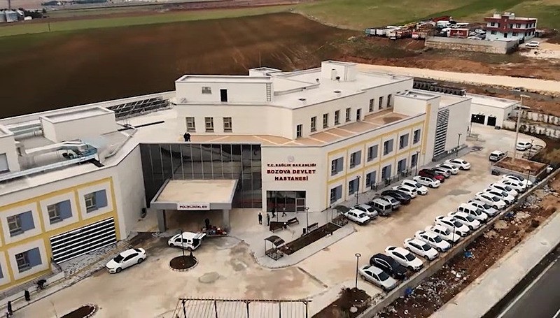 Şanlıurfa'da Habib Aksoy tarafından makat bölgesine kompresörle hava verilen Muhammed Kendirci'nin (15) ölümü ile ilgili soruşturmada; 3 hastane çalışanı açığa alındı. (Fotoğraf: DHA)