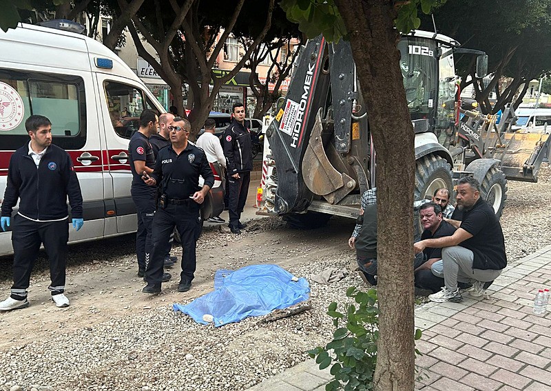 Kepçenin altında kalarak öldü. (DHA)