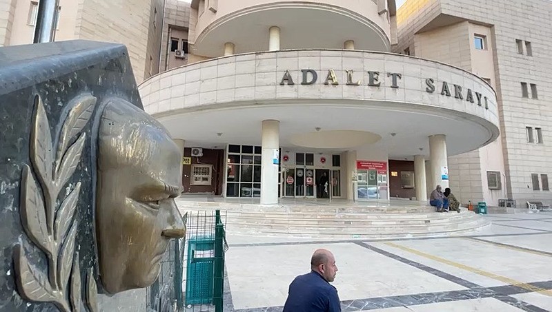 Şanlıurfa Adliyesi’ndeki patlama detaylı olarak araştırılıyor. (Fotoğraf: DHA)