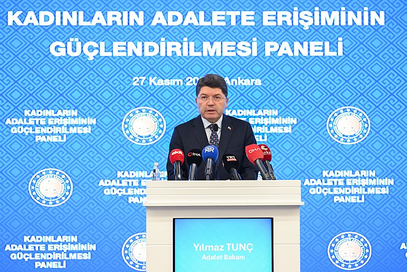 Adalet Bakanı Yılmaz Tunç, Dikmen Hakimevi'nde düzenlenen Kadınların Adalete Erişiminin Güçlendirilmesi Paneli'ne katıldı (DHA)