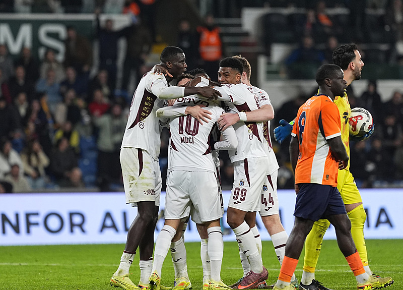 Trabzonspor son lig maçında Başakşehir'i 4-3 yendi (AA)