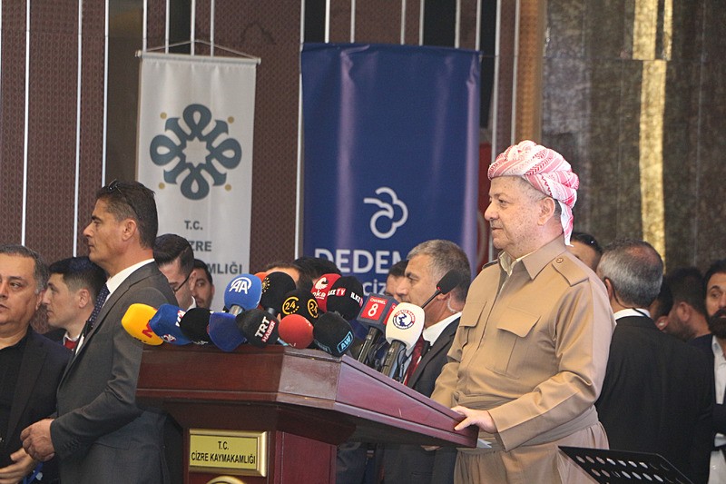 mesud-barzaniden-baskan-erdogana-terorsuz-turkiye-tesekkuru-1764409827286.jpeg