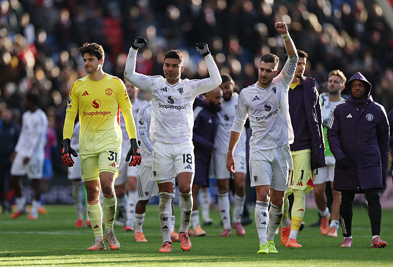 Manchester United deplasmanda Crystal Palace'ı 2-1 yendi (AA)
