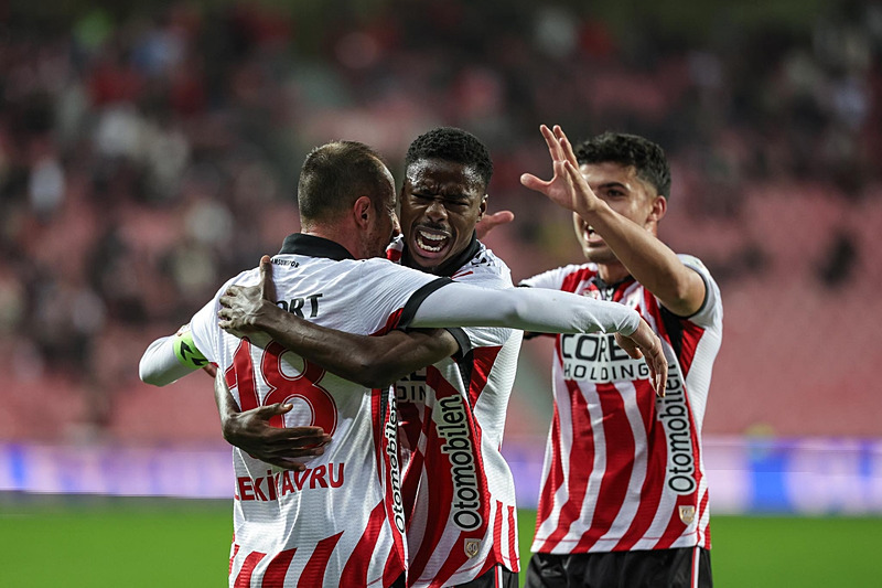 Anthony Musaba'nın gol sevinci (AA)