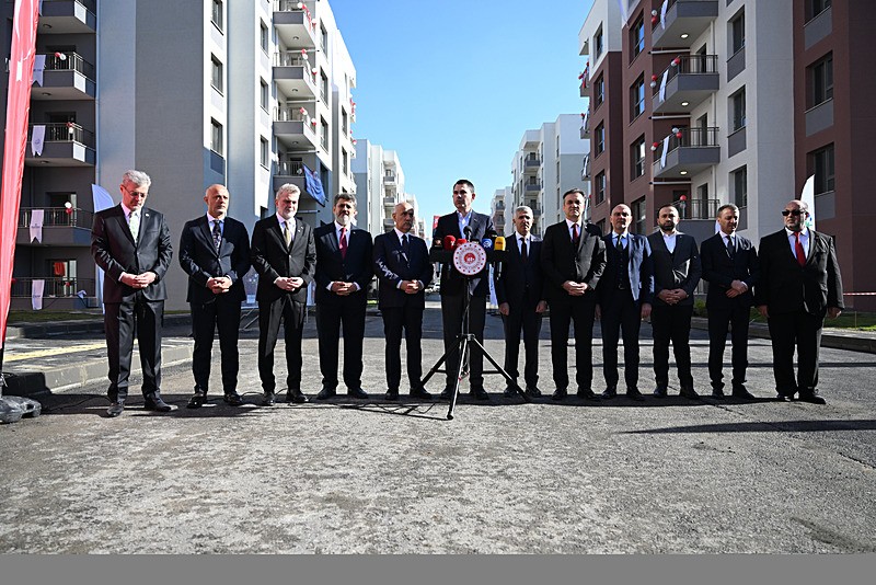 Çevre, Şehircilik ve İklim Değişikliği Bakanı Kurum, Kahramanmaraş'ta (AA)