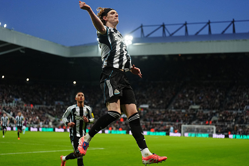 Newcastle United'ın gol sevinci (AP)