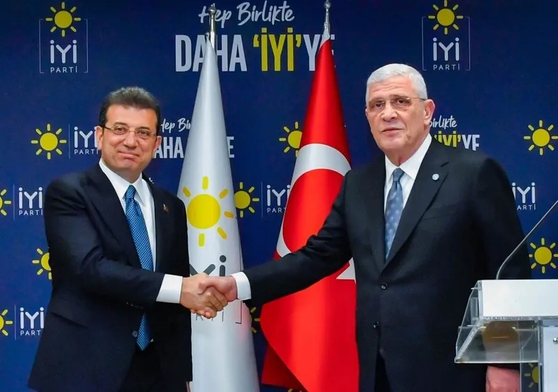 Ekrem İmamoğlu ve Müsavat Dervişoğlu (Takvim.com.tr ARŞİV)