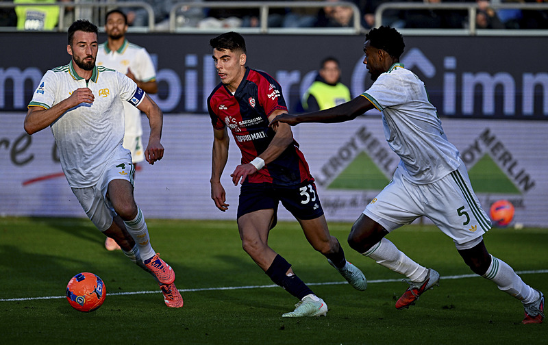 Cagliaro Roma'yı 1-0 yendi (AP)