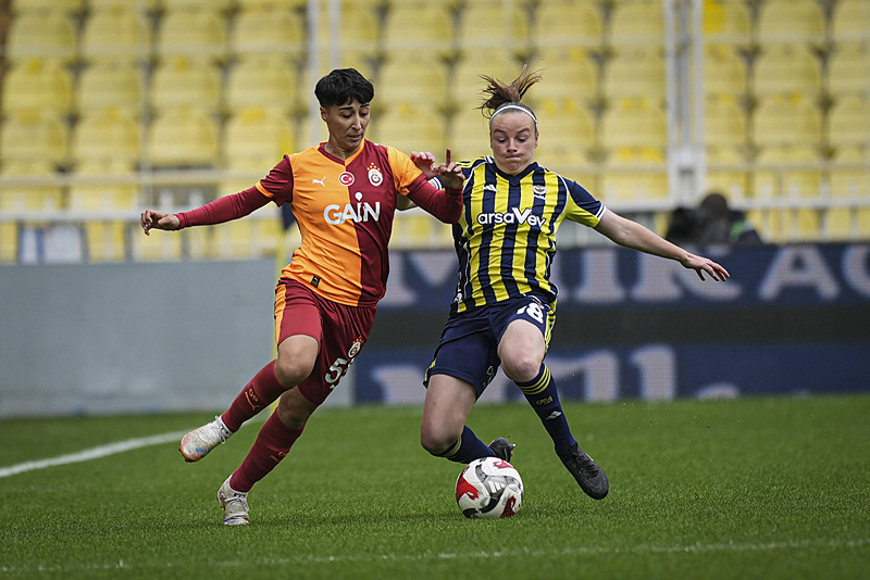 Zoe Van Eynde ve Elif Keskin (AA)