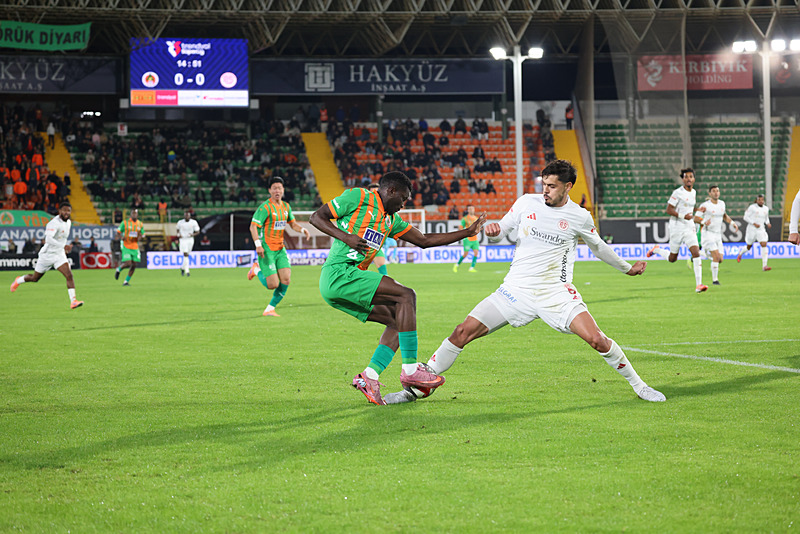 Alanyaspor ile Antalyaspor 0-0 berabere kaldı (AA)