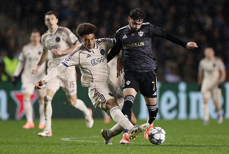 Ajax Karabağ'8ı 4-2 yendi (AFP)