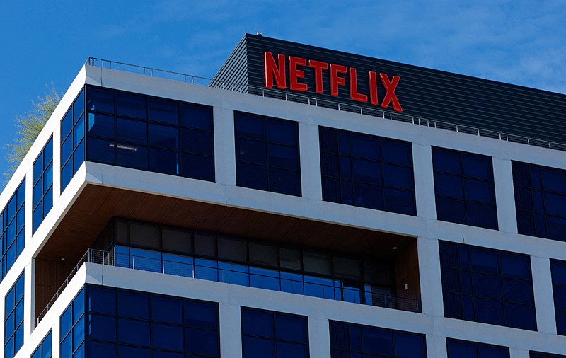 Netflix, Reuters