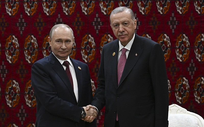 Başkan Erdoğan, Rusya Devlet Başkanı Vladimir Putin ile bir araya geldi (AA)
