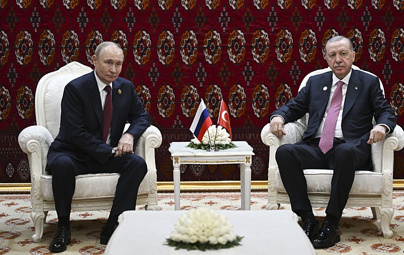 Başkan Erdoğan, Rusya Devlet Başkanı Vladimir Putin ile bir araya geldi (AA)