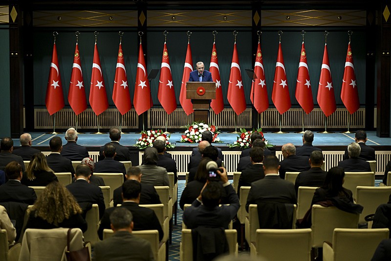 Başkan  Erdoğan, Kabine Toplantısı'nın ardından millete seslendi. (AA)