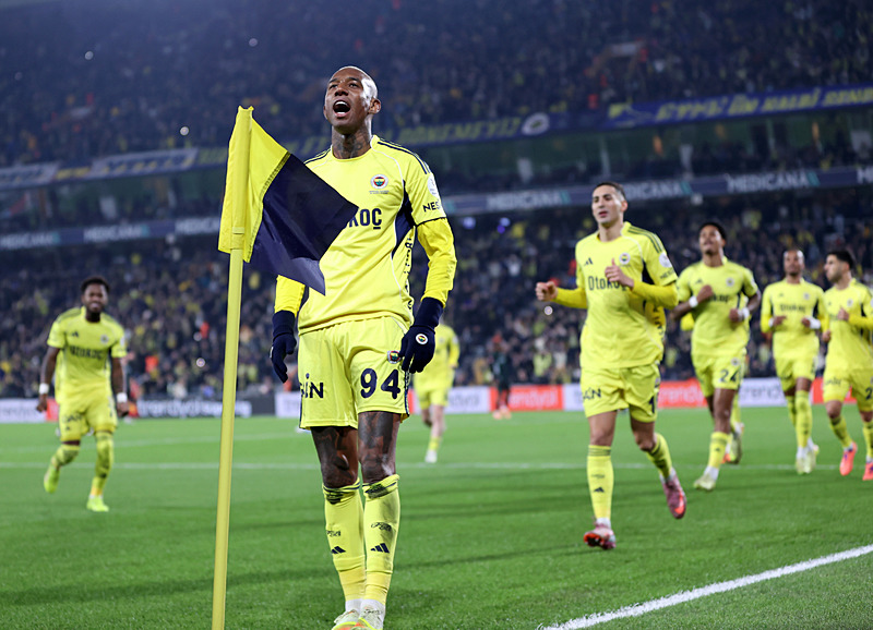 Anderson Talisca (AA)