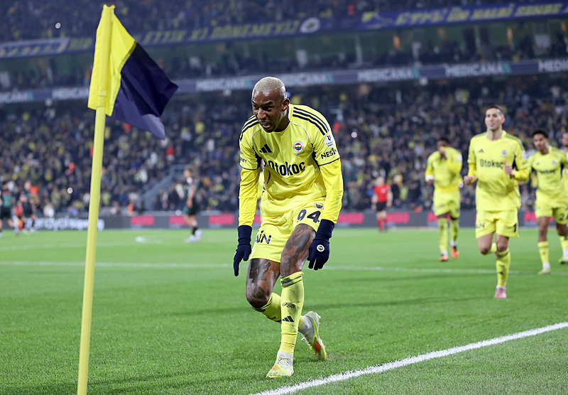 Anderson Talisca (AA)