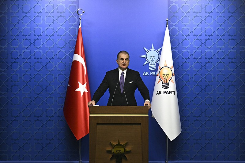 chp-yine-mandaci-arayisinda-ak-partiden-turkiyeyi-batiya-sikayet-eden-ozgur-ozele-sert-tepki-kotu-bir-sicil-1766056991048.jpeg CHP yine mandacı arayışında! AK Parti'den Türkiye'yi Batı'ya şikayet eden Özgür Özel'e sert tepki: Kötü bir sicil-3
